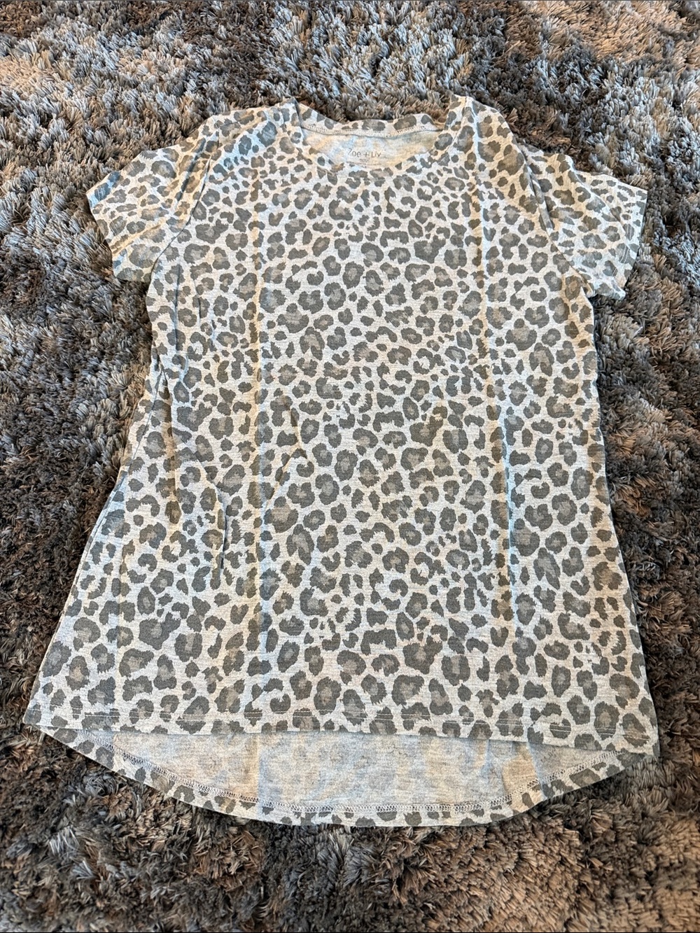 Zoe + Liv Gray Leopard Print Short Sleeve Tee